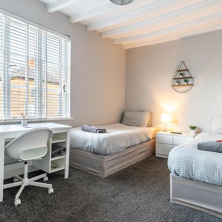 Airfield Manor Guest House Castle Donington Bagian luar foto