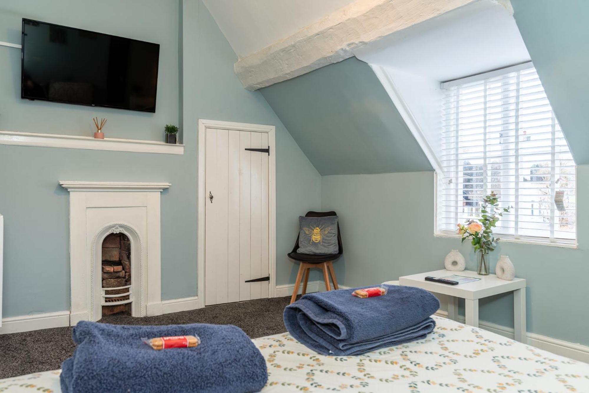 Airfield Manor Guest House Castle Donington Bagian luar foto