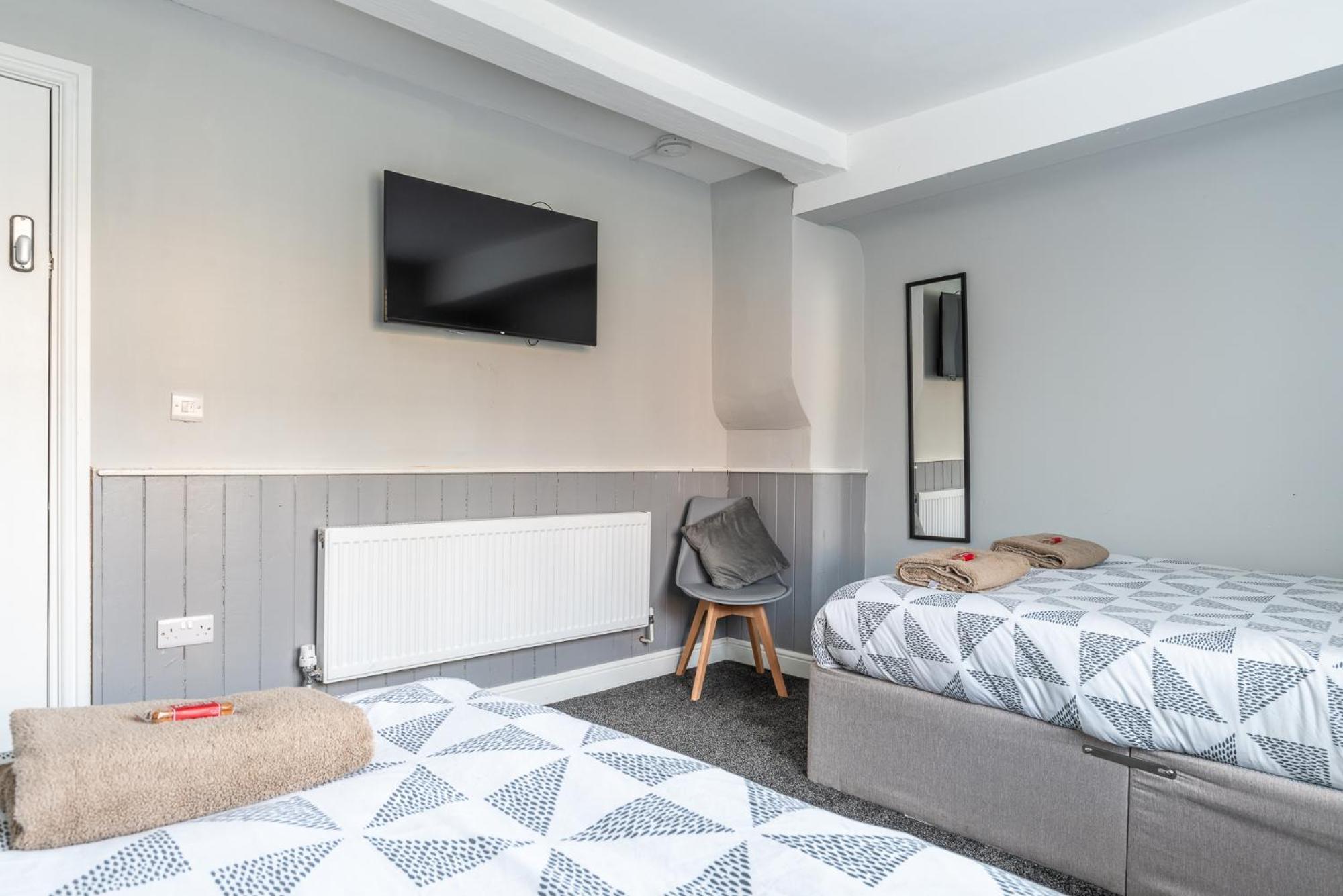 Airfield Manor Guest House Castle Donington Bagian luar foto