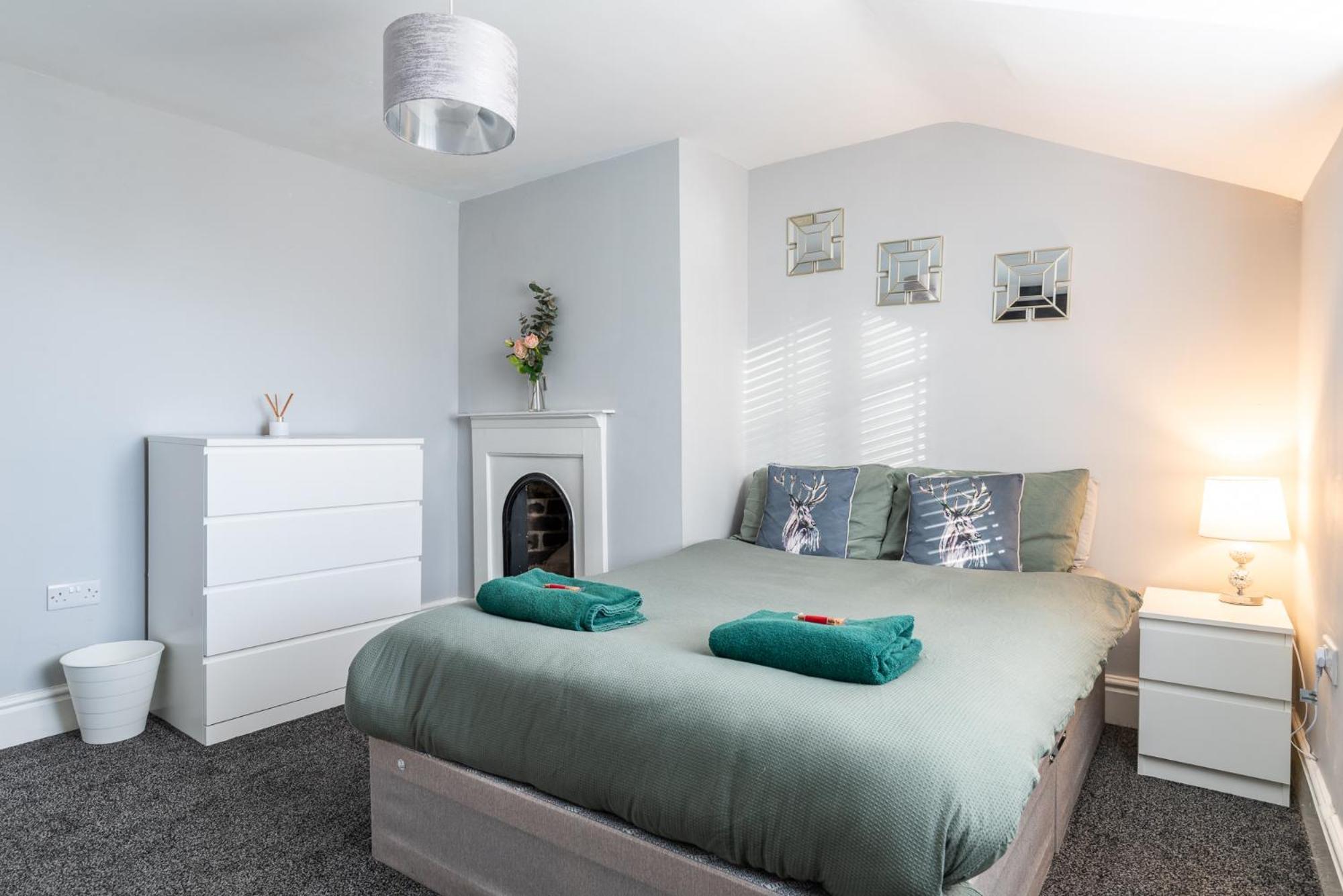 Airfield Manor Guest House Castle Donington Bagian luar foto