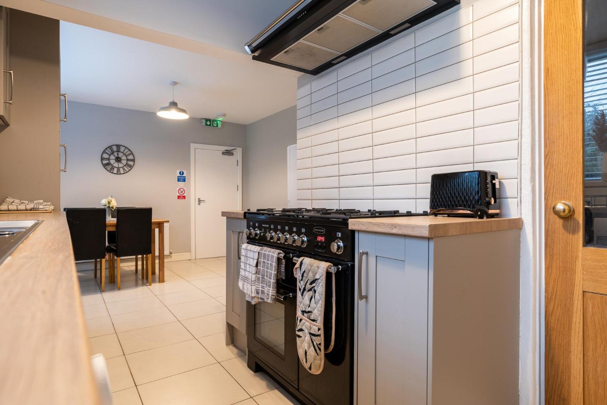 Airfield Manor Guest House Castle Donington Bagian luar foto