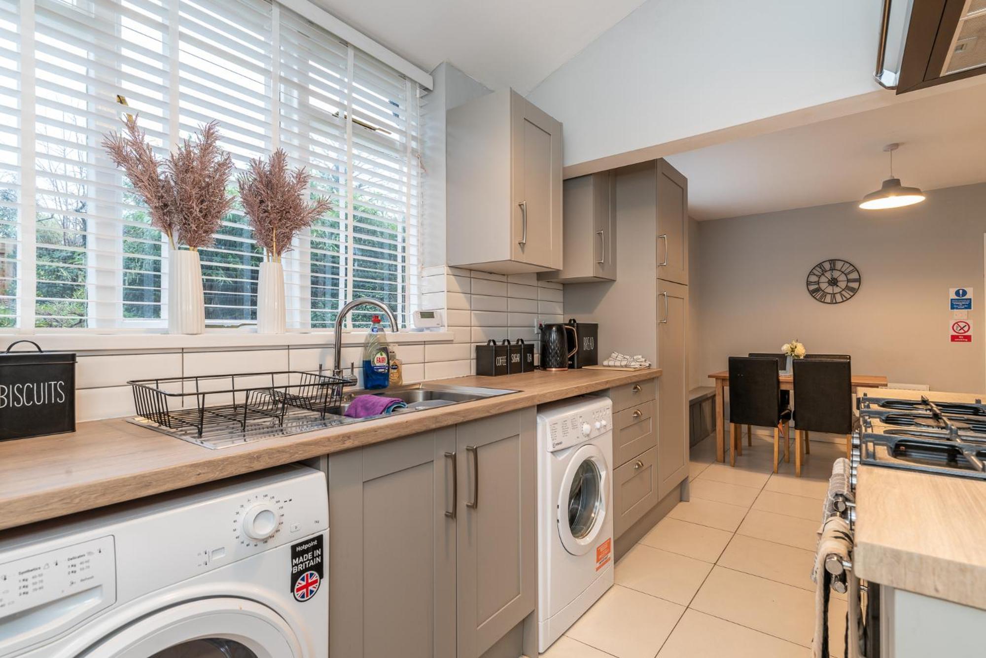 Airfield Manor Guest House Castle Donington Bagian luar foto